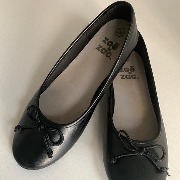 COPY - Girls size 3 1/2 flats - Picture 1 of 5